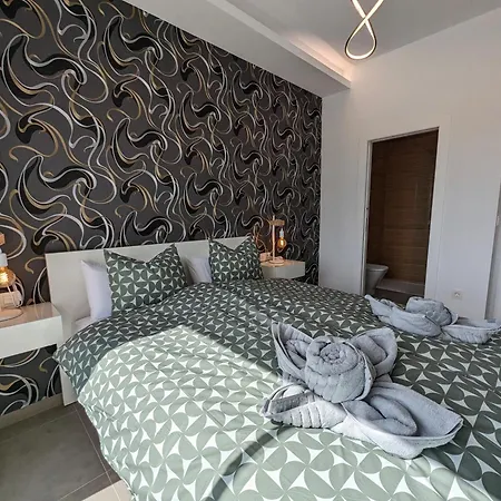 R-40-4 Private With Pool Villa *